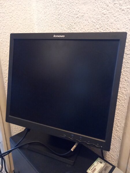 Monitor Lenovo 15